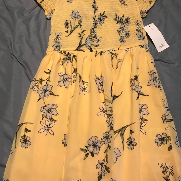 Gemma Smocked Floral Skater Dress - Picture 2 of 3